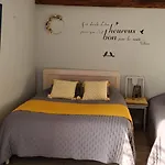 D'hote Familiale Neuville-du-Poitou