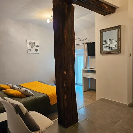 Bed & Breakfast D'hote Familiale 3*