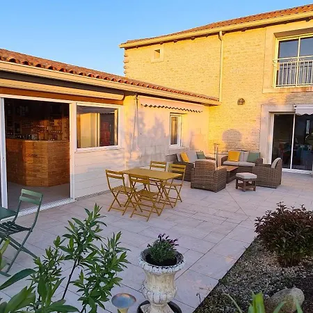 D'hote Familiale 3* Neuville-du-Poitou