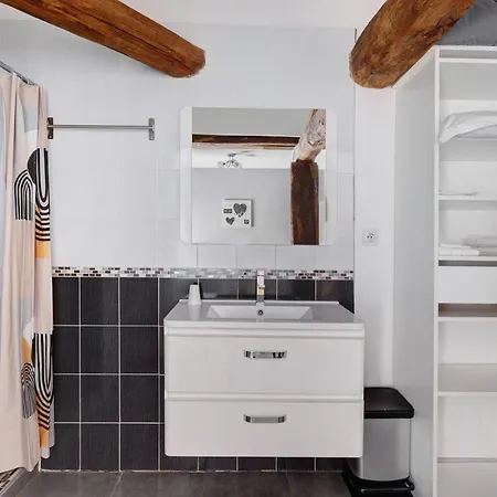 D'hote Familiale Bed and breakfast 3*